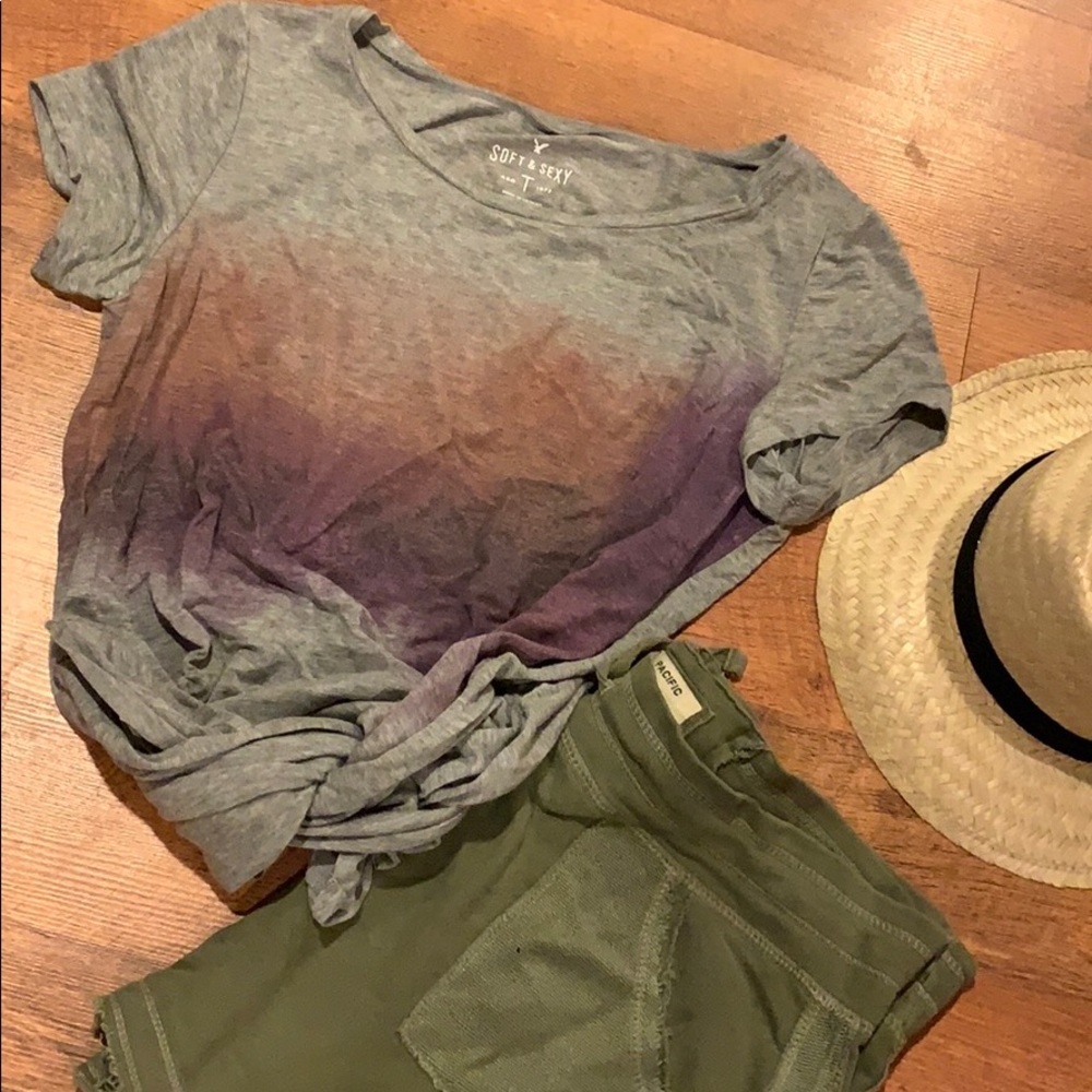 Soft & Sexy Tee American Eagle M gray purple hi lo